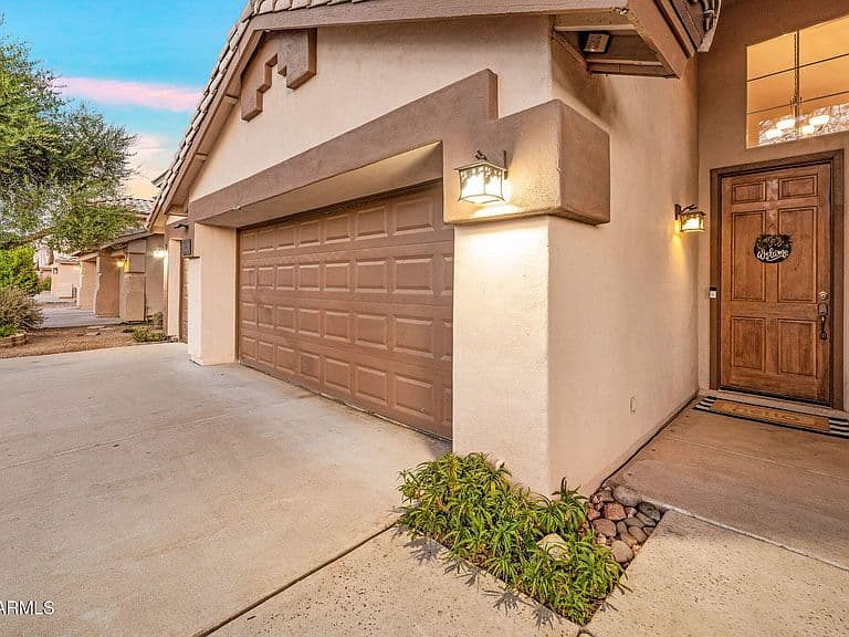 5225 W DEL RIO Street photo 2