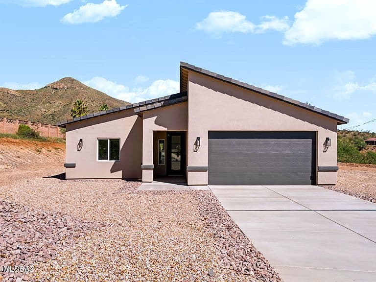 1330 Ginger Ct photo 1