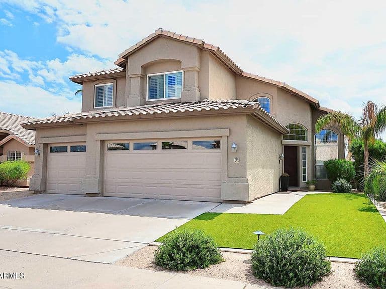 2811 E BROOKWOOD Court photo 1