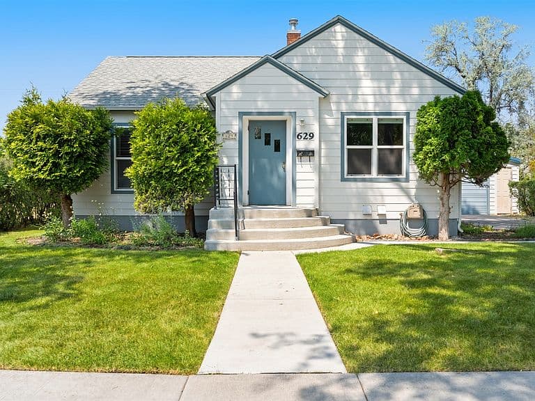 629 Blaine St photo 1