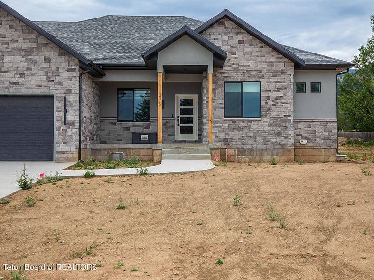 275 Alta Dr photo 4