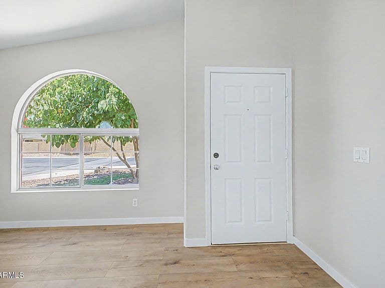40018 N LERWICK Drive photo 3