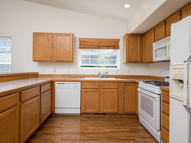 431 Calumet Ct photo 3
