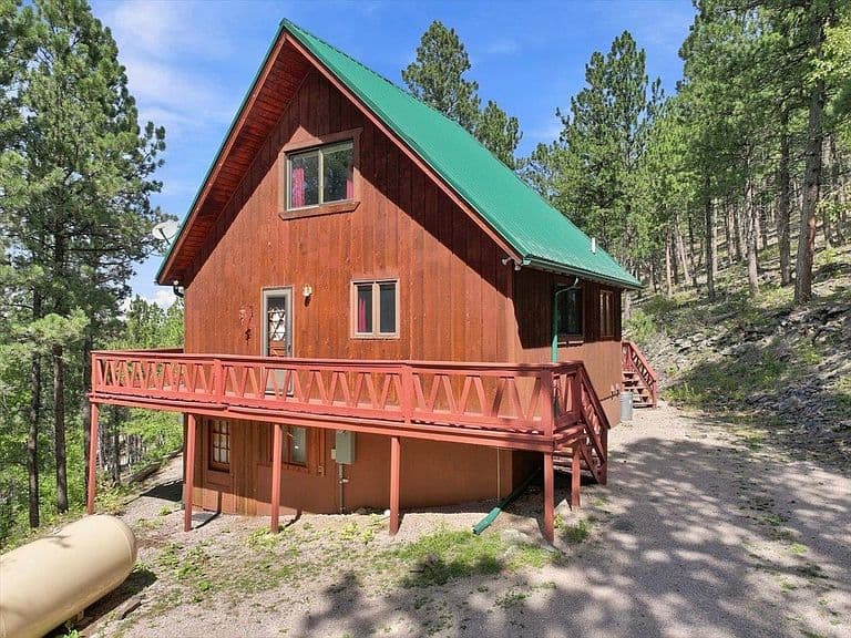 230 Matterhorn Dr photo 2
