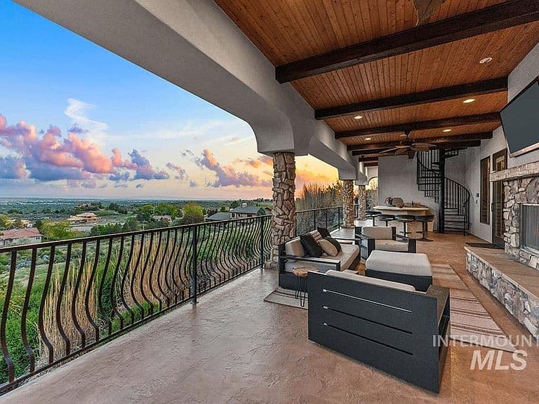 473 N Strata Via Way photo 4