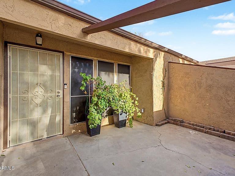2663 E Silk Oak Drive photo 3
