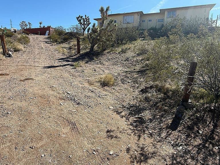8272 Chino Dr photo 3