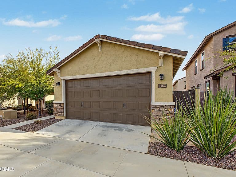 14157 W VOLTAIRE Street photo 3