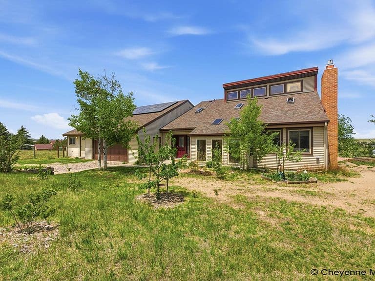 2008 Eagle Dr photo 2