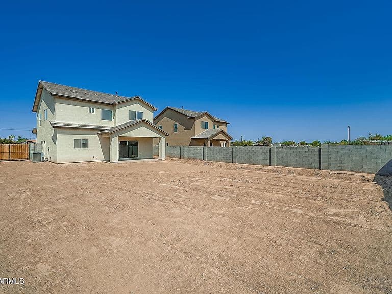 5519 S 11TH Avenue photo 2