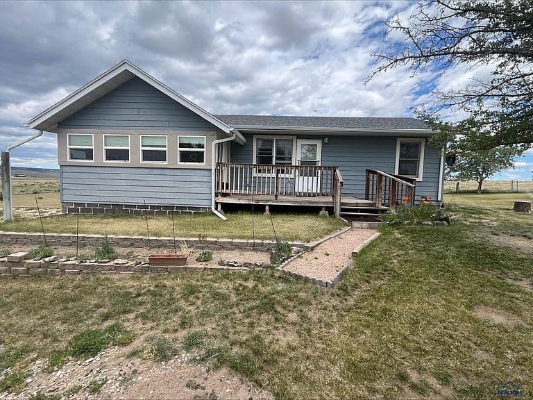 27932 Highway 385 photo 1