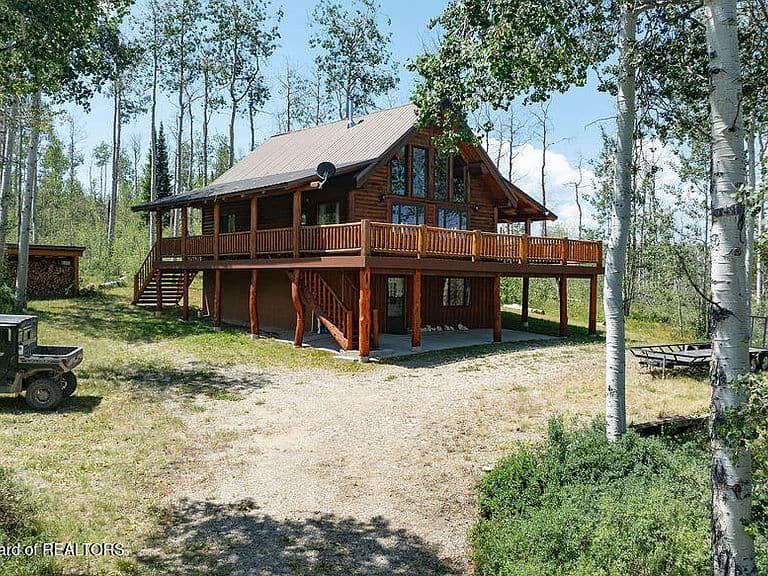 90 Elk Dr photo 1