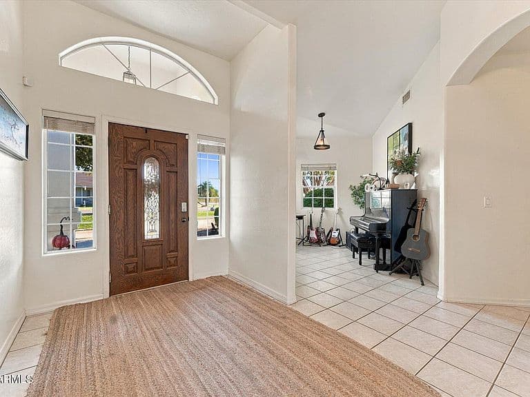 8546 E WATERFORD Circle photo 5