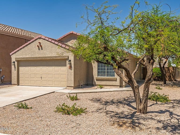 43702 W MAGNOLIA Road photo 3