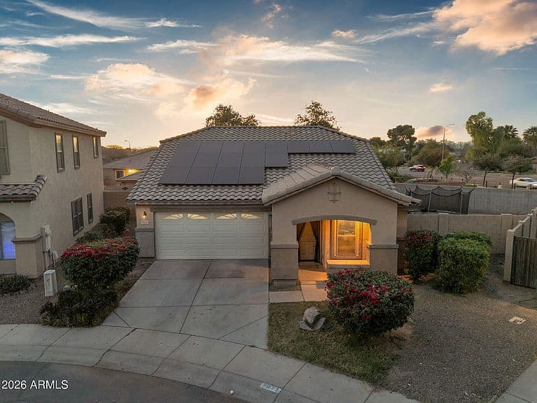 7612 S 64th Ln photo 1