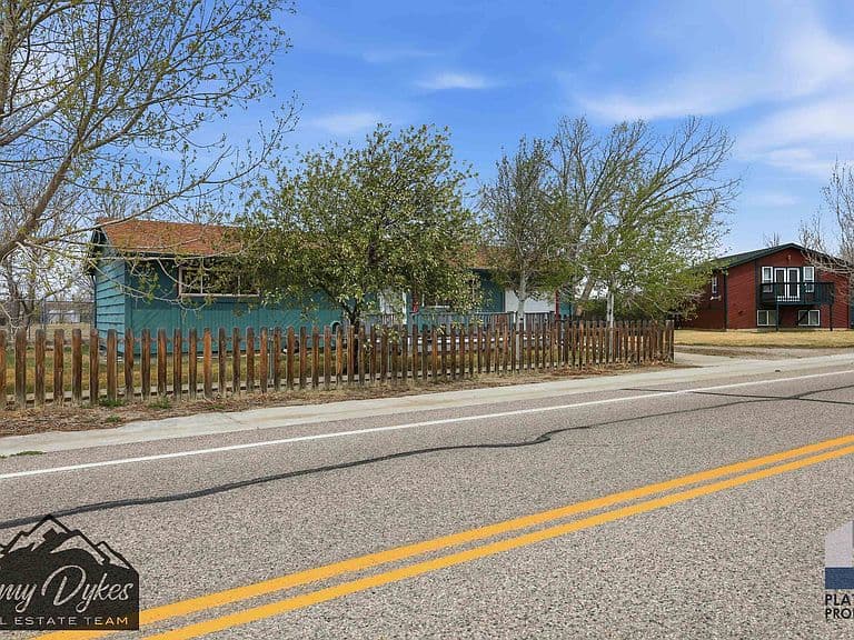 2550 Palomino Ave photo 3