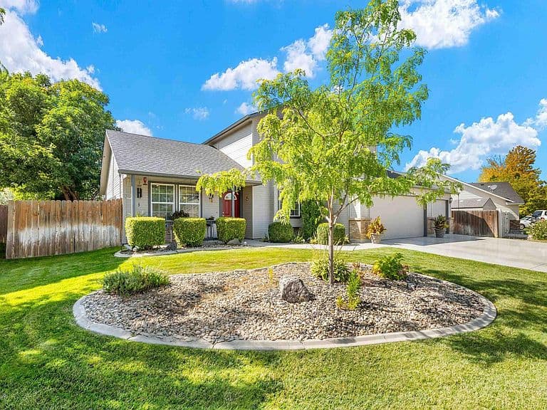 301 N Summerwind Dr photo 3