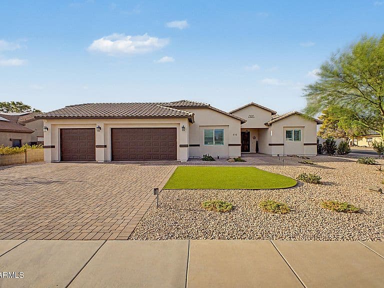 810 W JOSAM Circle photo 5