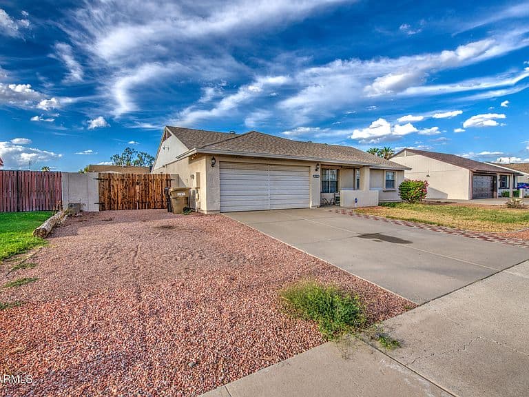 7202 W CHOLLA Street photo 2