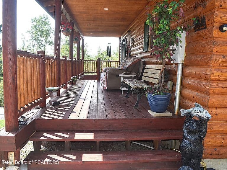 71 Redwood Rd photo 5