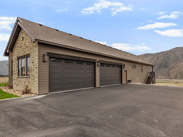 3925 Utah Dr photo 5