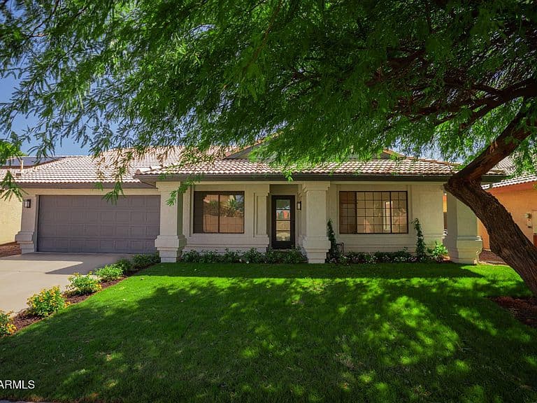 213 S GOLDEN KEY Drive photo 1