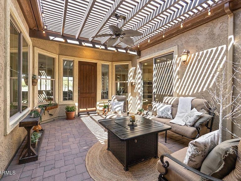 12455 W YELLOW BIRD Lane photo 4