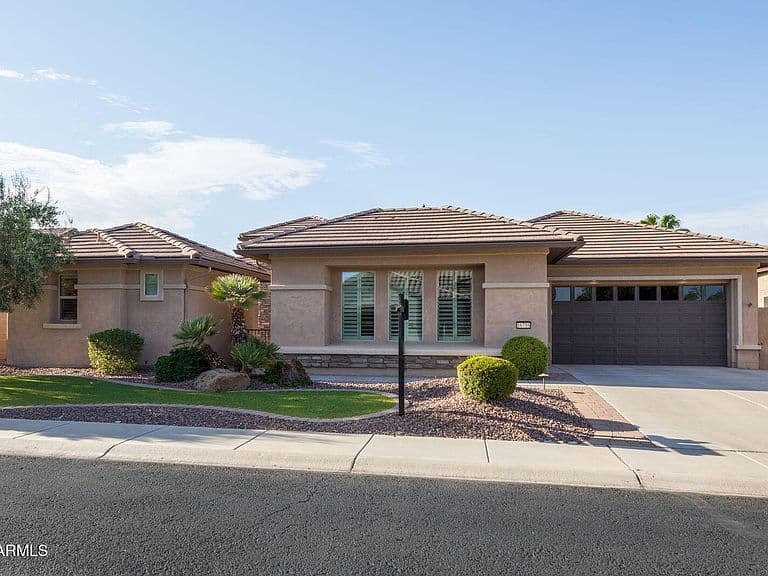 16716 W HOLLY Street photo 3