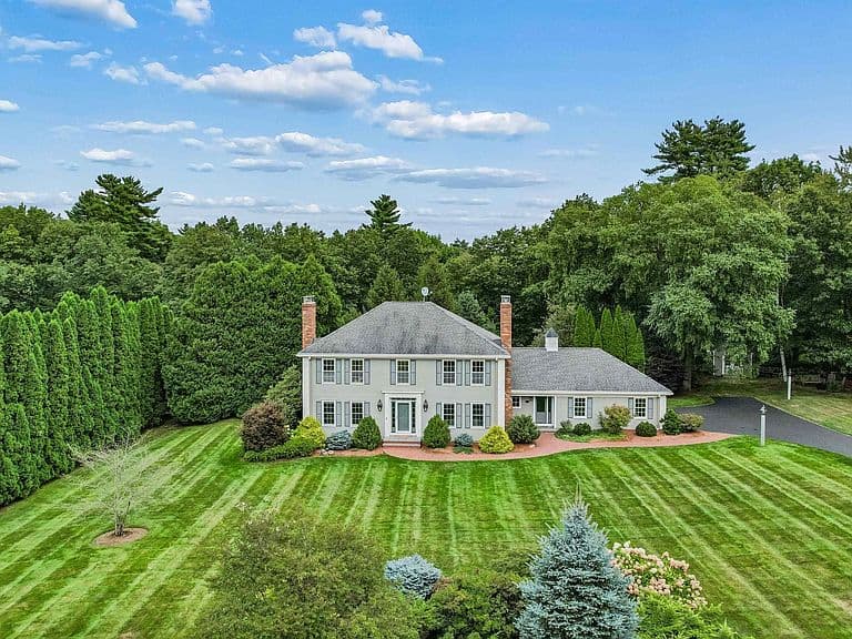 10 Puritan Drive photo 1