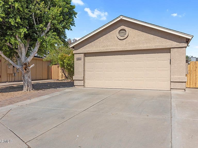 22619 N 31ST Drive photo 5