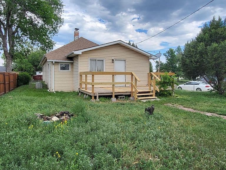 803 N Lake Ave photo 2