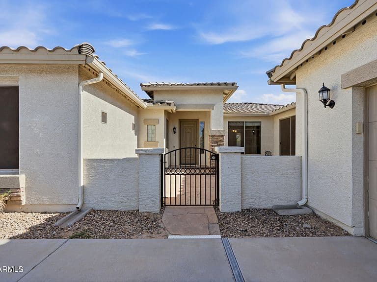 3353 E CANYON Way photo 3