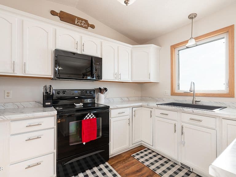 1001 Sunflower Dr photo 5