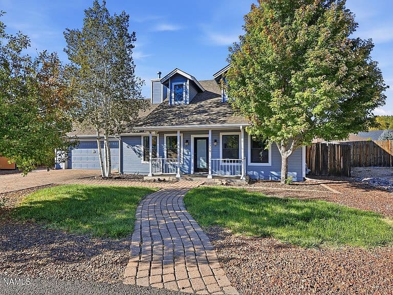11270 Lacy Ln photo 1