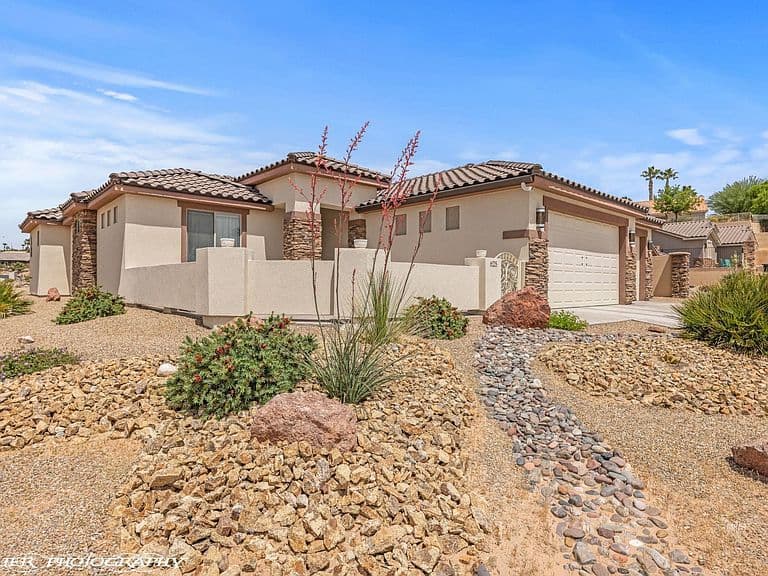 625 Chaparral Dr photo 3