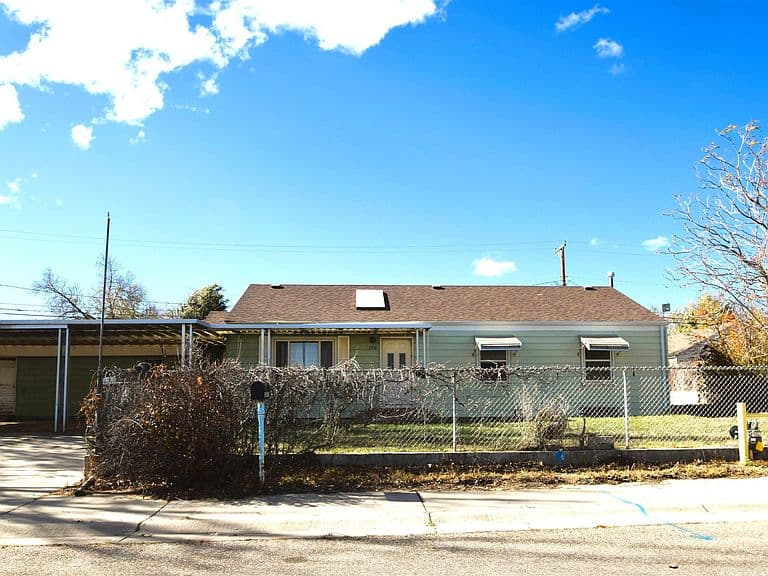 180 S 6th Ave photo 1