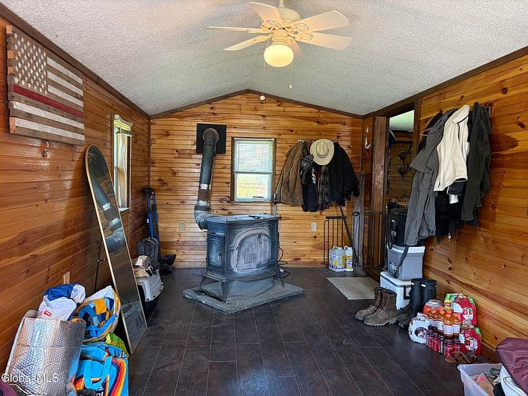 934 Sciota Road photo 2