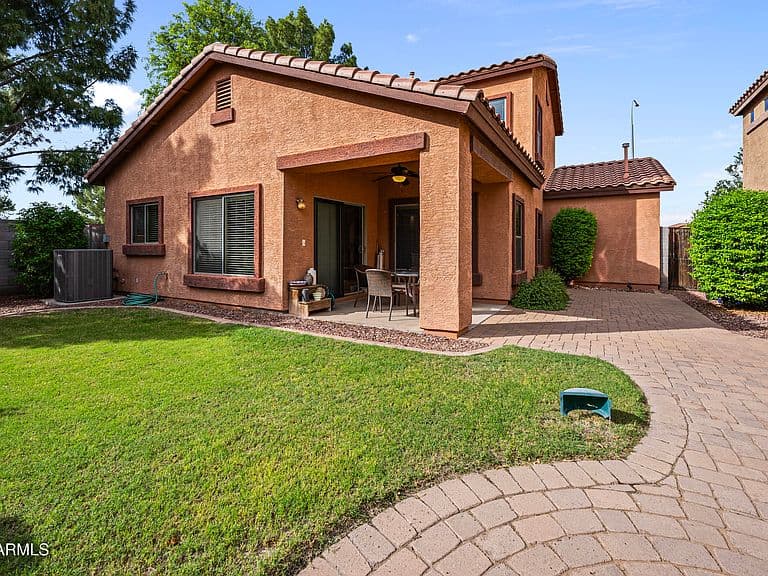 2645 E LONGHORN Place photo 3