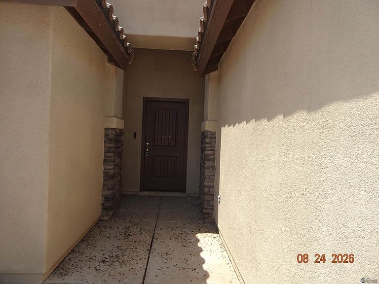 11576 Sonora St photo 4