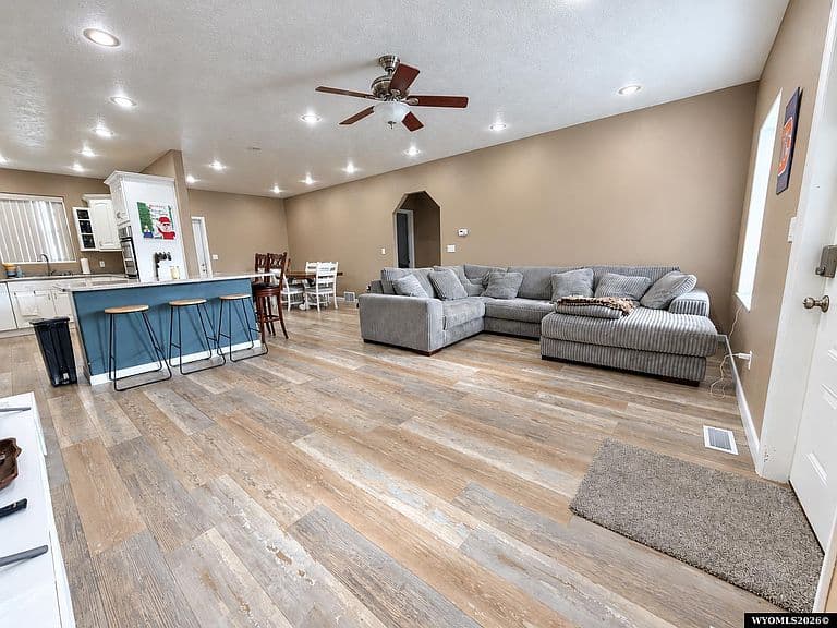 2607 Popo Agie Dr photo 5