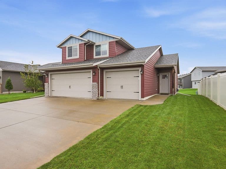 9416 W Liam St photo 1