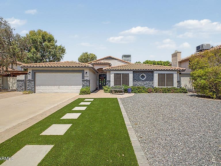 5508 E PARADISE Lane photo 1