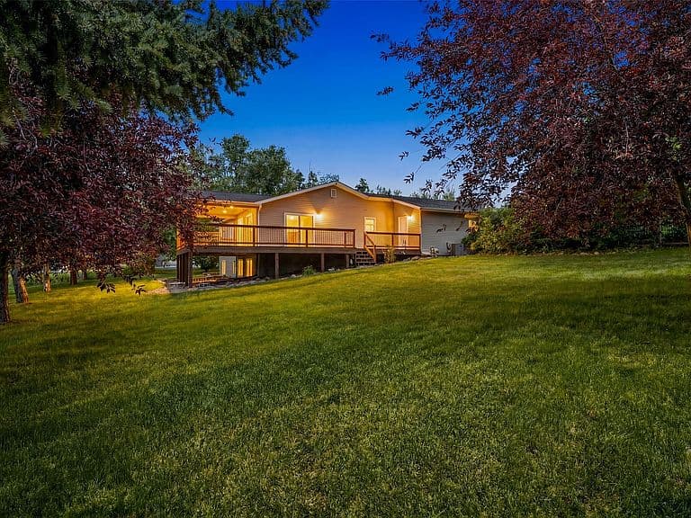 6385 Goodan Ln photo 1