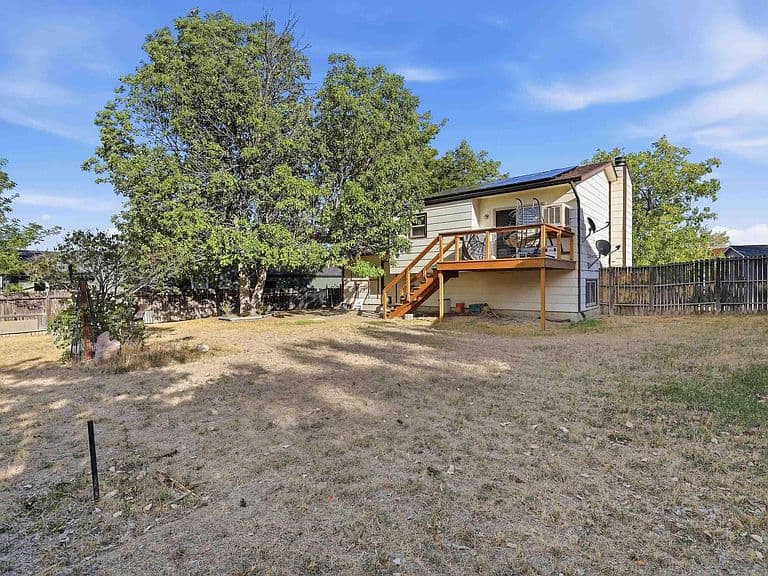 2372 Sagewood Ave photo 3