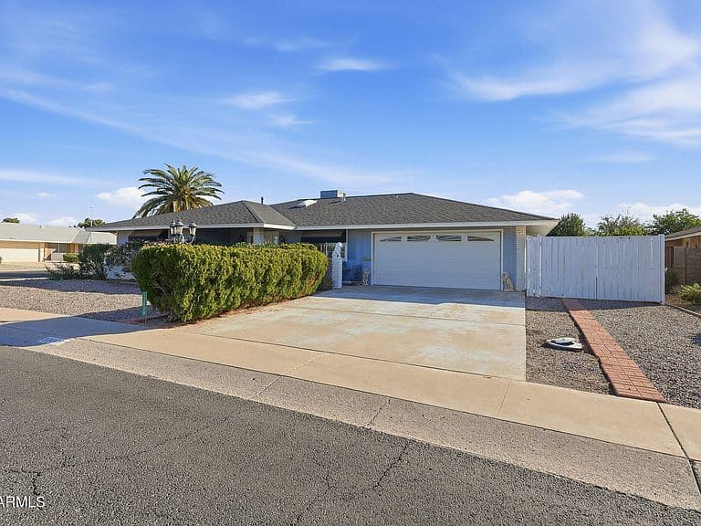 13809 N BLUE RIDGE Drive photo 2