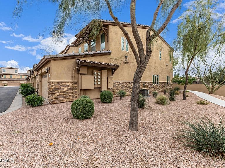 2821 S Skyline Dr Unit 129 photo 3