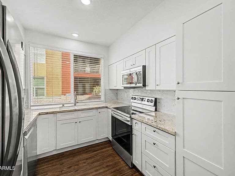 154 W 5TH Street #115 photo 1