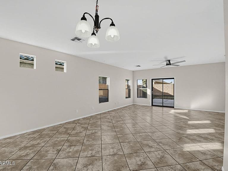 5426 W POLLACK Street photo 2