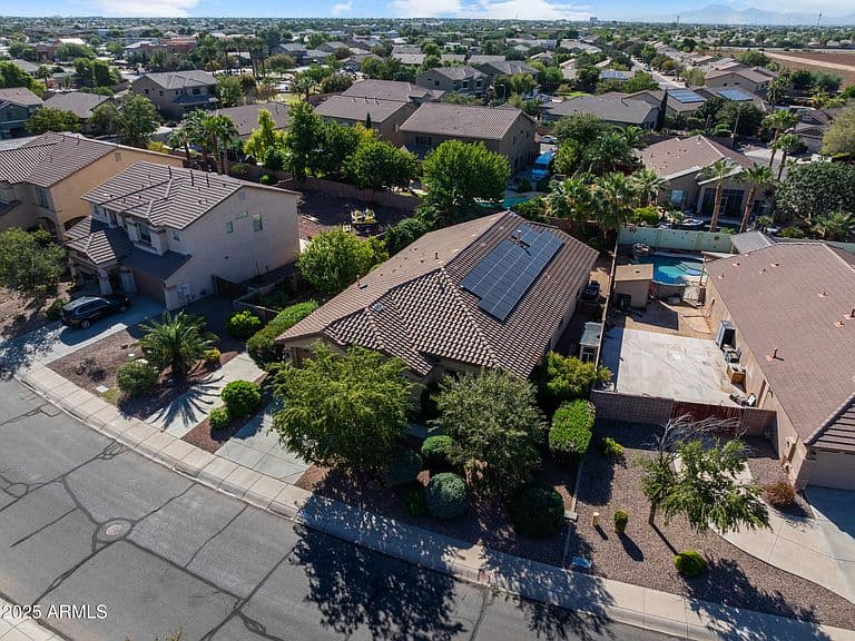 44545 W VINEYARD Street photo 5