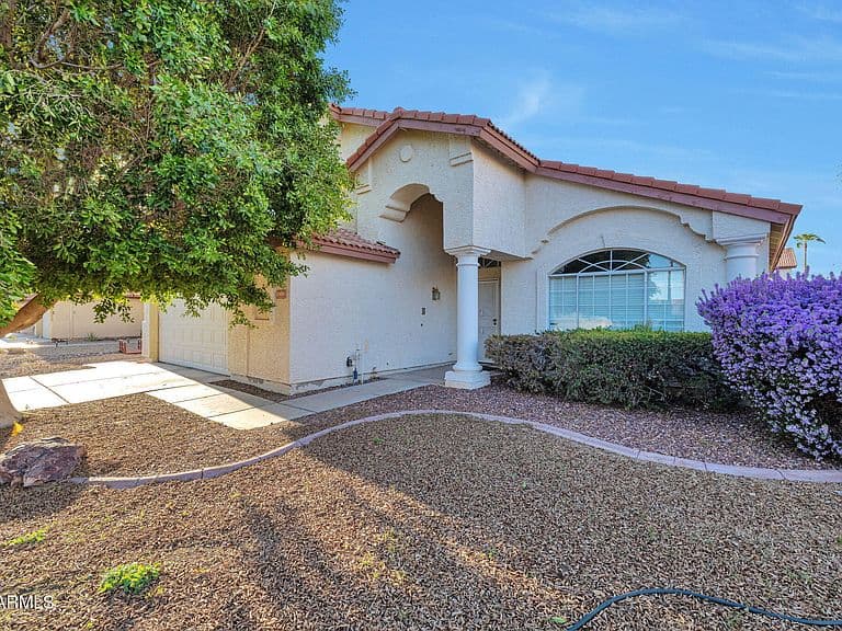 11406 W CRIMSON Lane photo 1